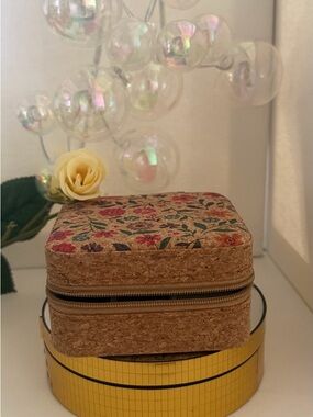 Cork Floral Mini Jewelry Travel Case with Organized Compartments New